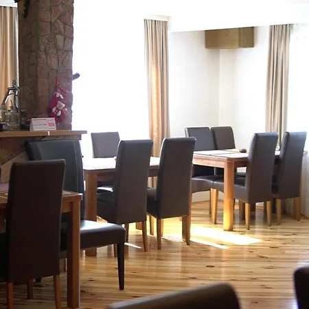 Pansion Rog Jahorina Bed and breakfast Pale